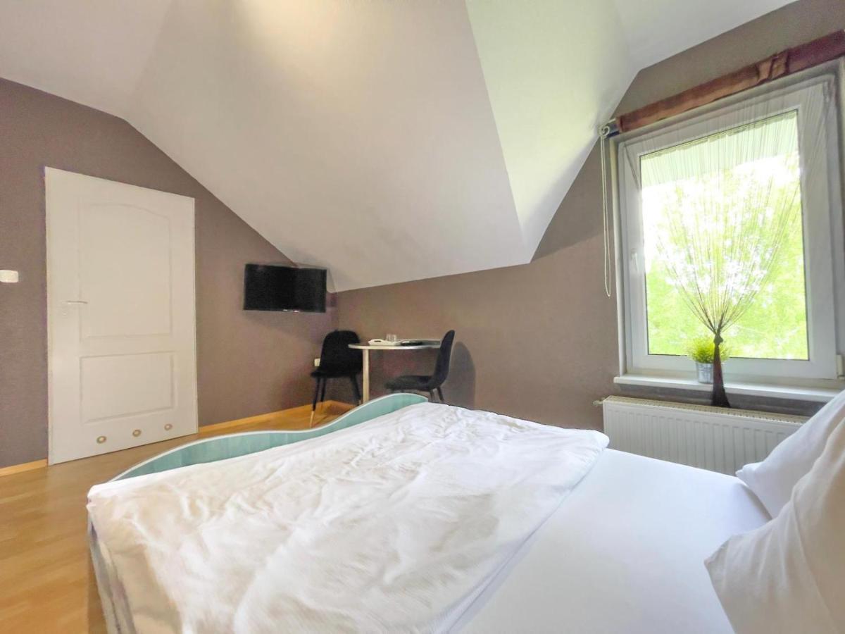 Brydar With Sauna, Swimming Pool And Jacuzzi Mielno  Buitenkant foto